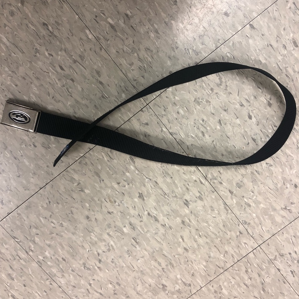 Quiksilver black belt small